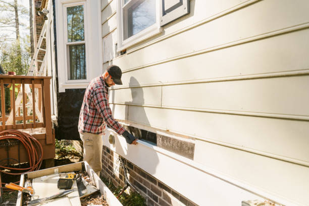 Trusted Emergency Siding Repair service in Covington, VA - Creative Siding